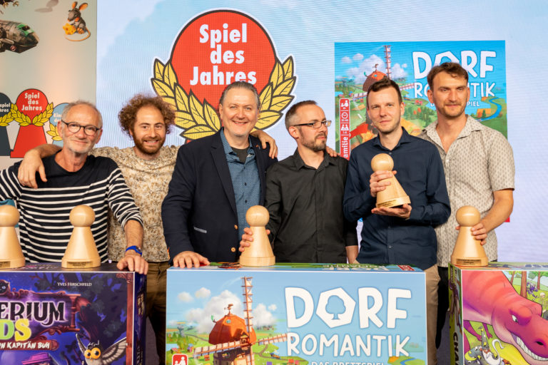 Pegasus Spiele is thrilled to share that Dorfromantik – The Board